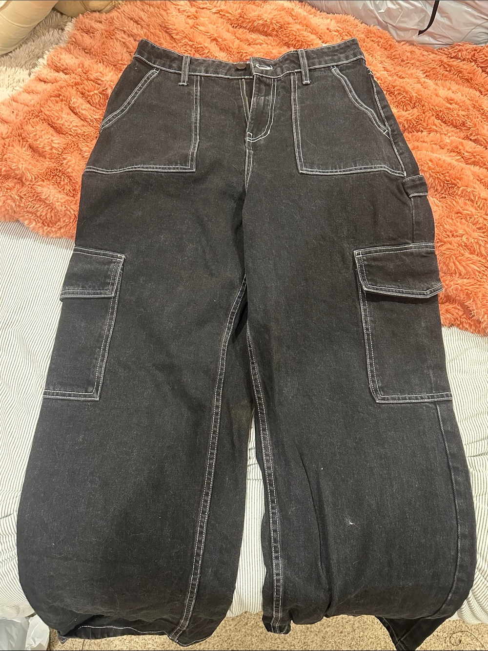Black Cargo Jeans for women - Classic Workwear Style
